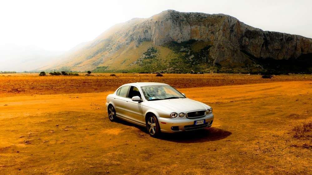 JAGUAR MACARI BEACH